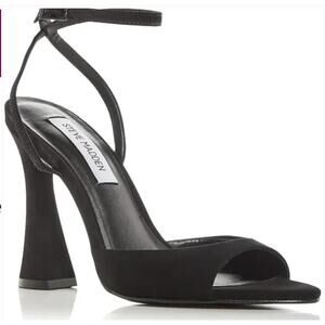 Steve Madden Beki Heeled Sandals 6.5 Black NWOT Leather Heels Academia Capsule